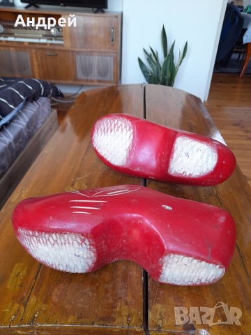 Стари дървени обувки, снимка 6 - Антикварни и старинни предмети - 41065729