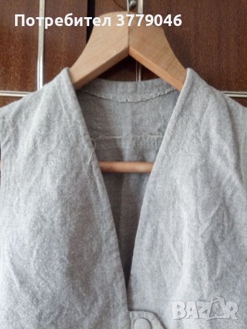 Вълнено дамско елече , снимка 2 - Елеци - 41715800