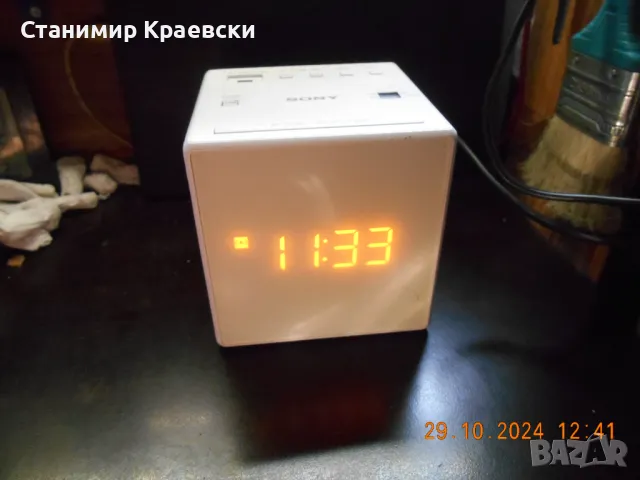 Sony ICF-C1W radio clock alarm - vintage 2014, снимка 2 - Други - 48081914