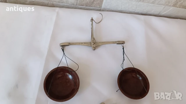 Стара малка везна с теглилки - Сделано в СССР , снимка 6 - Антикварни и старинни предмети - 50987650