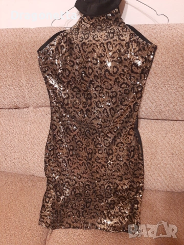 Пайетена рокля, S, златисто-черна, снимка 2 - Рокли - 53329522