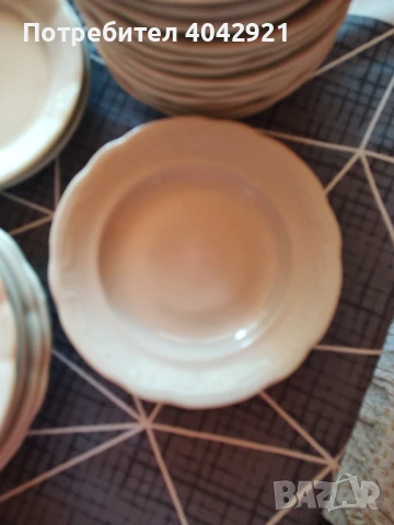 Бели порцеланови чинии , снимка 7 - Чинии - 50927533