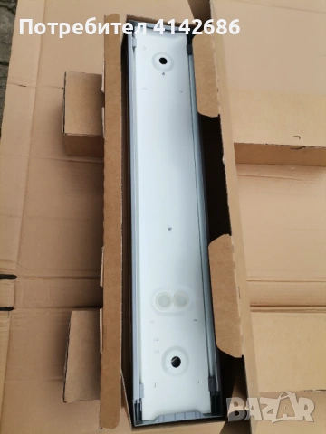 Осветително тяло  Zumtobel perluce d 24W , снимка 8 - Лампи за таван - 53111154