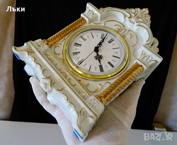 Немски порцеланов настолен часовник,злато,релеф. , снимка 10 - Антикварни и старинни предмети - 53773330
