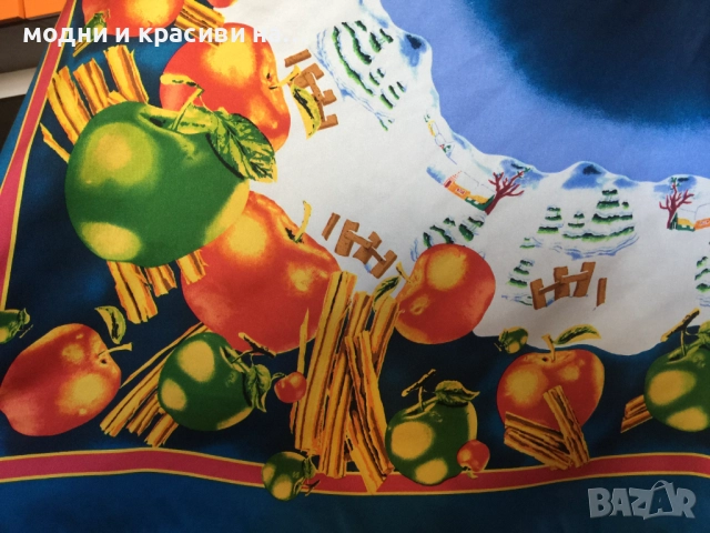 Копринен шал със зимни мотиви, снимка 7 - Шалове - 52378355