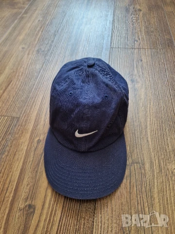 Страхотна мъжка шапка с козирка NIKE , един размер