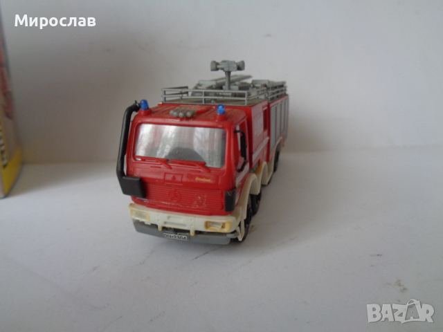 KIBRI H01/87 MERCEDES BENZ ПОЖАРНА КАМИОН МОДЕЛ ИГРАЧКА, снимка 3 - Колекции - 44583721