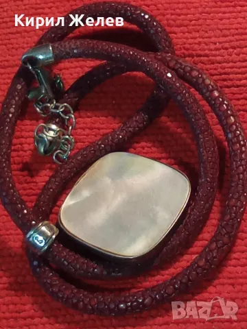 СРЕБЪРНО СЕДЕФЕНО АРТ КОЛИЕ МЕДАЛЬОН с ШНУРЧЕ и ГРЪБ КОЖА от САЛАМАНДЪР СРЕБРО 925 със СЕДЕФ 16908, снимка 13 - Колиета, медальони, синджири - 35974294