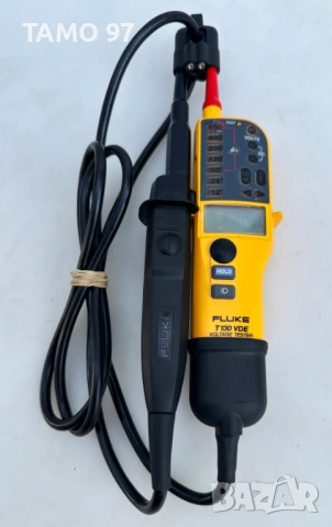 Fluke T130 VDE - Тестер за напрежение и проводимост с две полюса и LCD дисплей