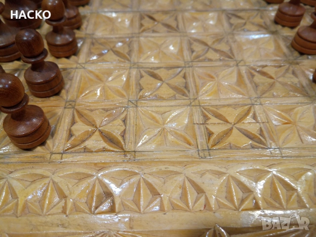 Уникално Ръчно Изработена Табла и Шах с Финни Дърворезби и Рисунки на Ориенталски Мотиви, снимка 11 - Други спортове - 53738259