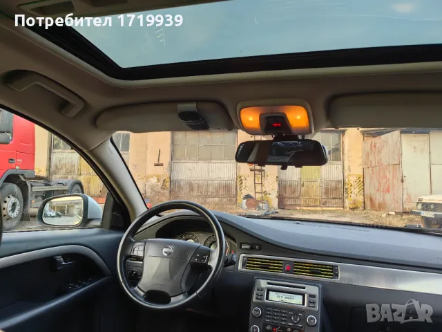 Volvo V70 2.5T Газ/Бензин, снимка 14 - Автомобили и джипове - 48136227
