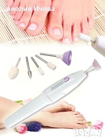 Комплект за домашен маникюр и педикюр , снимка 4 - Електрически пили за пети - 50893842