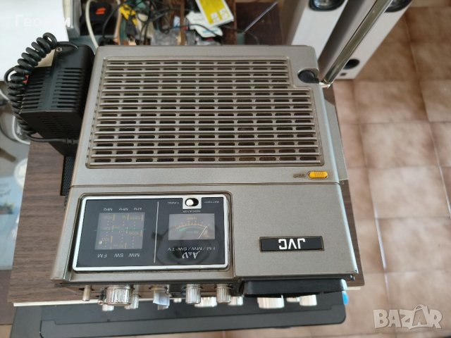 Радио с Телевизор JVC 3050 EU, снимка 4 - Радиокасетофони, транзистори - 41634131