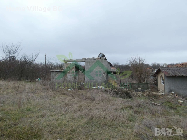 Голям парцел с постройки, с.Щипско, обл.Варна, снимка 6 - Парцели - 53230709