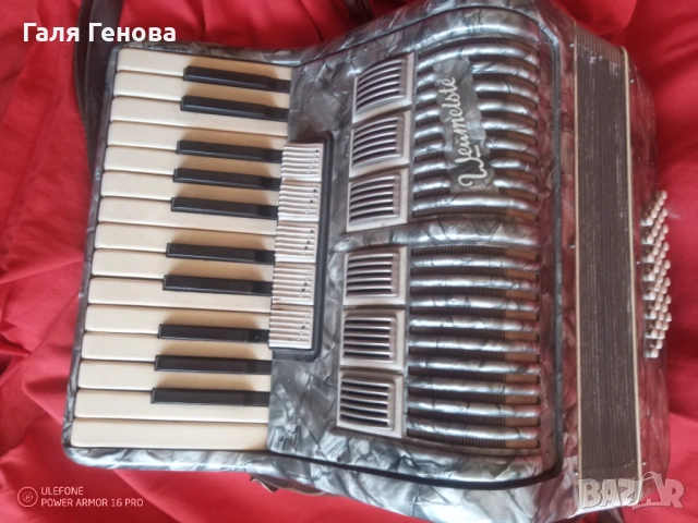 Акордеон Weltmeister, снимка 3 - Акордеони - 53845731