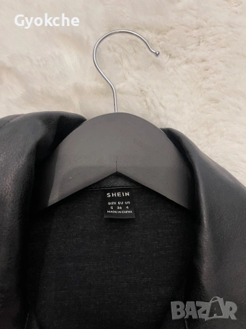 Кожена риза, снимка 2 - Ризи - 53695826