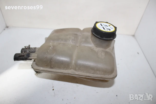 Казанче антифриз Мазда 3 2008 2.3i 158hp Mazda 3 седан, снимка 3 - Части - 50847019