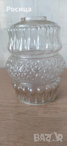 Продавам стъклени абажури за полилеи 