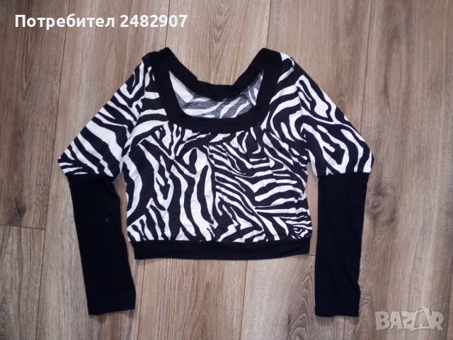 Къса дамска блуза, снимка 2 - Блузи с дълъг ръкав и пуловери - 40975626