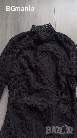 Дантелена  елегантна черна рокля с висока яка дълъг ръкав размер М-Л, снимка 9 - Рокли - 51946896