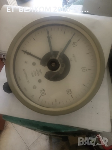 контактен манометър 100 атм