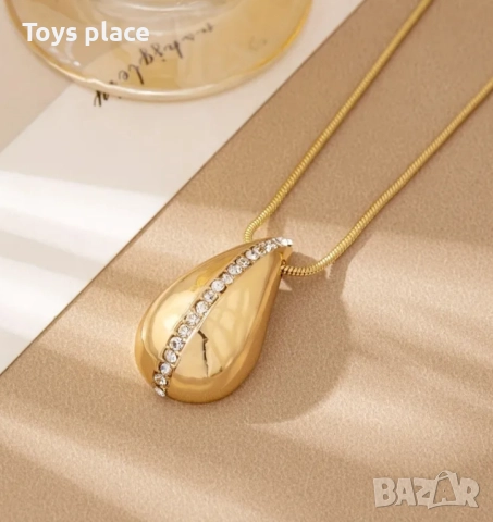 Стилен комплект колие + обеци НОВ, снимка 4 - Бижутерийни комплекти - 52620912