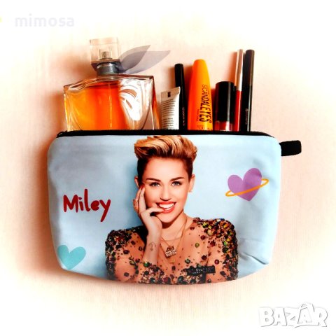 Майли Сайръс несесер с цип