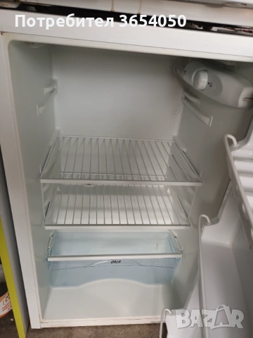 Хладилник, снимка 3 - Хладилници - 53676452