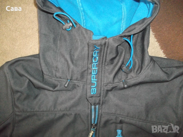 Софтшел SUPERDRY  дамски,М-Л, снимка 2 - Спортни екипи - 52472071