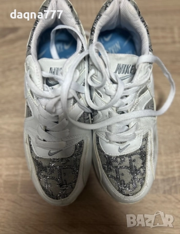 Маратонки Nike Размер 37- стелка 23.5 см  