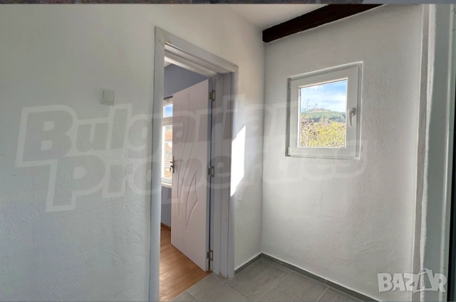 Zweistöckiges Haus. , снимка 10 - Къщи - 50962470