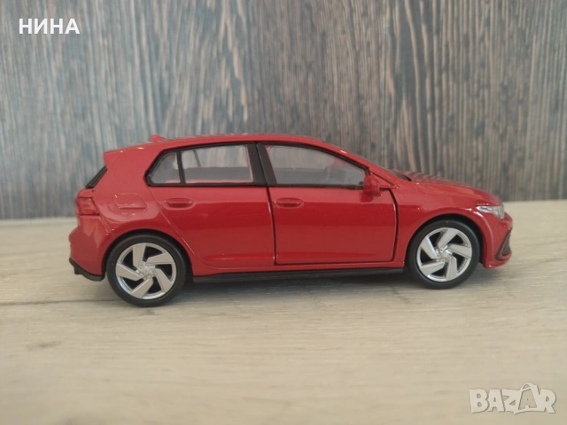 Метална количка Volkswagen Golf 8 GTI !!!, снимка 4 - Колекции - 53632057