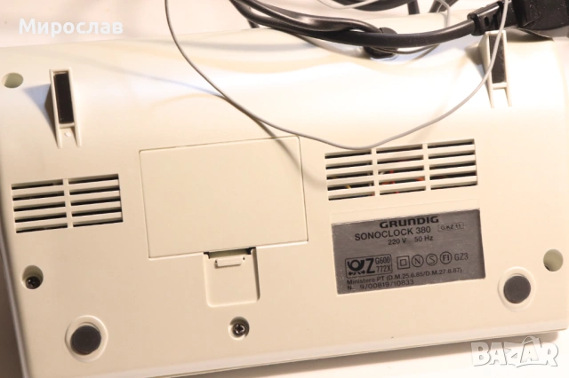 ГРУНДИГ GRUNDIG РАДИО ЧАСОВНИК ТРАНЗИСТОР, снимка 8 - Радиокасетофони, транзистори - 53758344