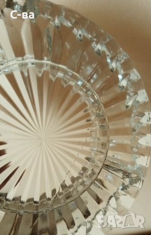 Стъклен пепелник от 80-те години , снимка 3 - Антикварни и старинни предмети - 52634310