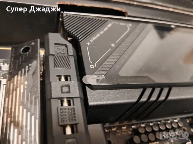 Дъно Asus ROG Strix Z890-E Gaming , снимка 4 - Дънни платки - 56346896
