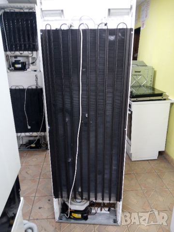 Като нов комбиниран хладилник с фризер Миеле Miele 2 години гаранция!, снимка 9 - Хладилници - 44834136