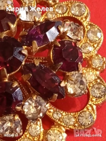 Кристална брошка с червени и бели кристали АМЕТИСТ Чешки кристал 46255, снимка 3 - Други - 52570000