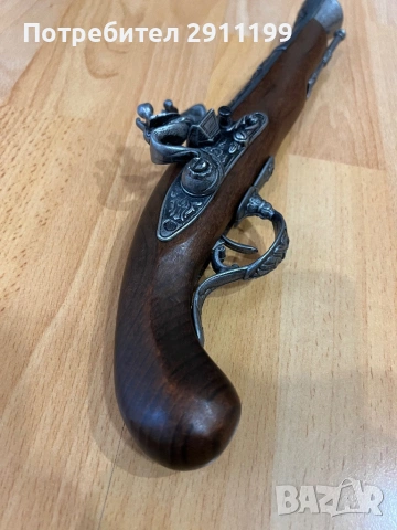 Реплика на кремъклия, снимка 3 - Антикварни и старинни предмети - 53365602