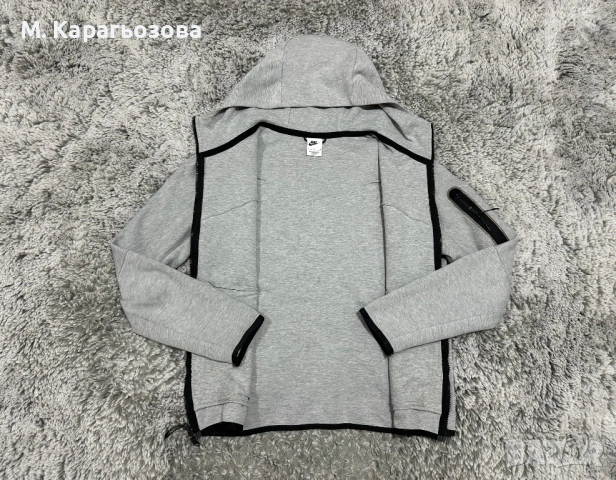 Мъжко горнище Nike Tech Fleece, Размер М, снимка 3 - Суичъри - 53487396