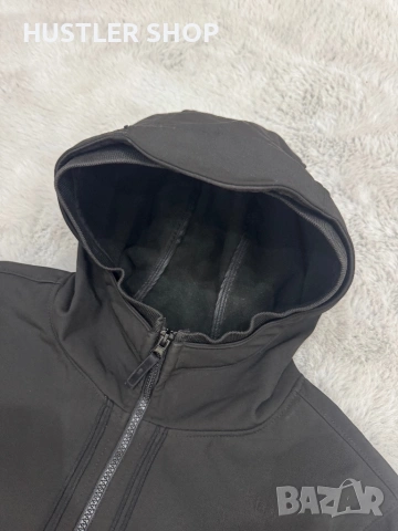 Мъжко софтшел яке STONE ISLAND. Размер S, снимка 3 - Якета - 53670703