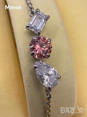 Дамска гривна Swarovski НОВА, снимка 5 - Гривни - 52495808