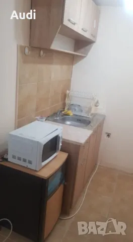 Собственик дава под наем партерна обзаведена боксионера гр. Варна Цветен квартал  ул. Божур12 Напълн, снимка 3 - Апартаменти - 50188990