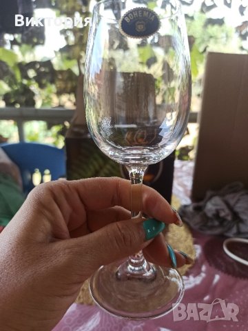 кристални чаша за вино, снимка 1 - Чаши - 41903367