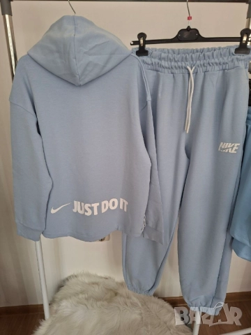 дамски екипи Nike , снимка 12 - Спортни екипи - 51564201