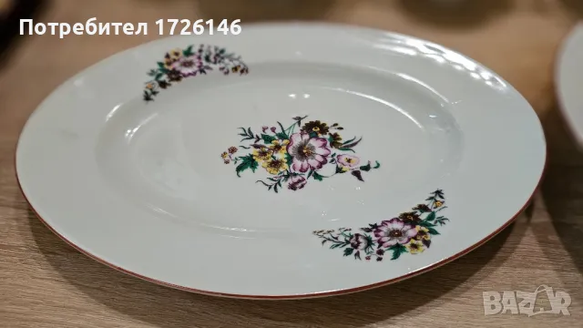 Порцеланови чайник, латиера, купичка, чиния за салата и дълбока чиния, снимка 2 - Сервизи - 48989476