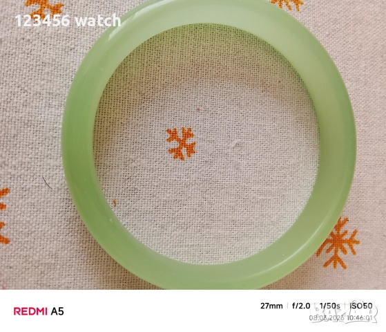 Стара гривна от стъклен нафритт