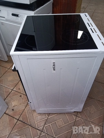 Като нова свободно стояща печка с керамичен плот Gorenje с 2 години Гаранция!, снимка 3 - Печки, фурни - 53626634