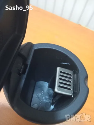 Пепелник за кола, снимка 6 - Аксесоари и консумативи - 48513221