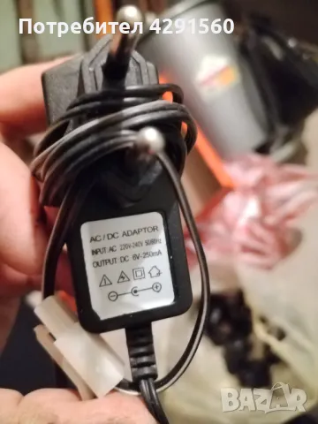 Зарядни различни видове , снимка 2 - Резервни части за телефони - 47867242