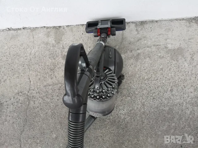 Прахосмукачка - Dyson DC54 / 1300 W, снимка 3 - Прахосмукачки - 55930377